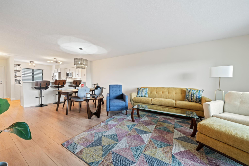 2240 N Cypress Bend Drive - Photo 3