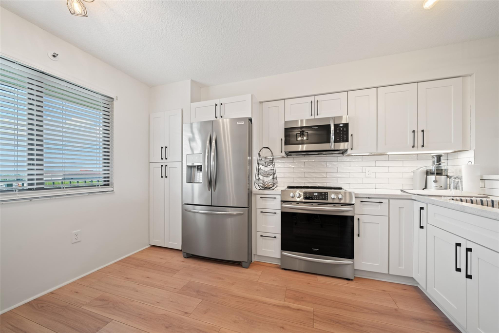 2240 N Cypress Bend Drive - Photo 13