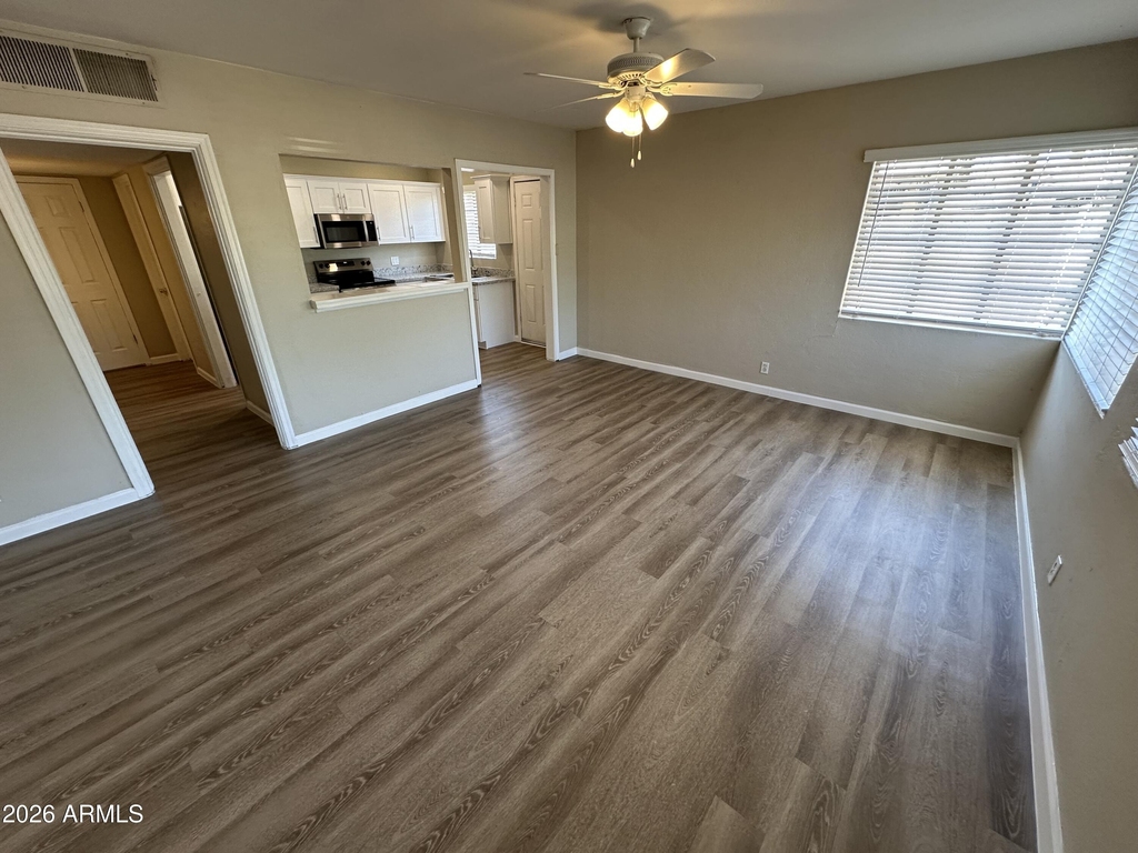 1109 N 11th Street - Photo 1