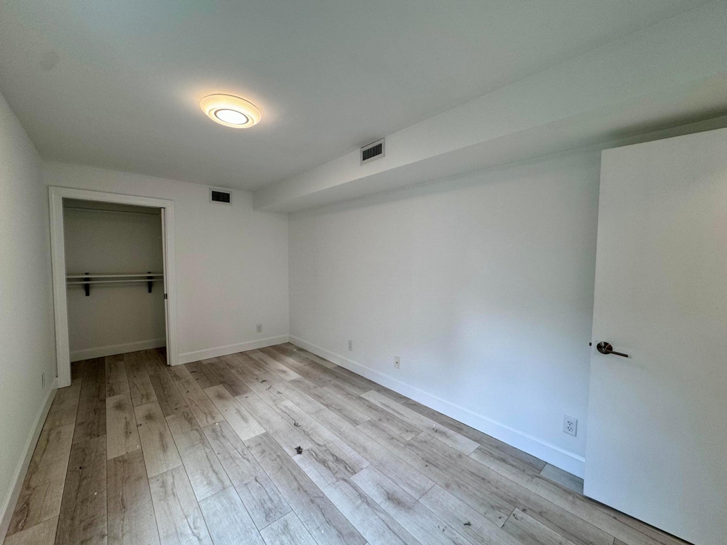 102 S K Street - Photo 5