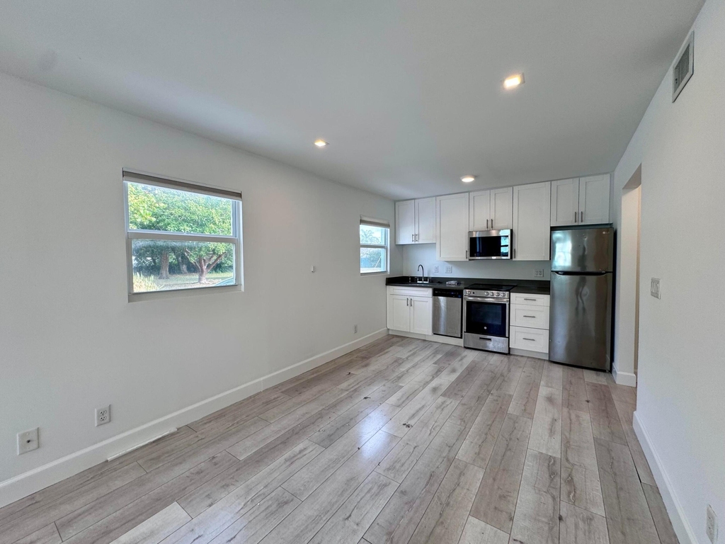 102 S K Street - Photo 4