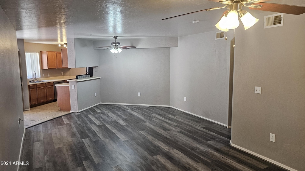 1287 N Alma School Road - Photo 3