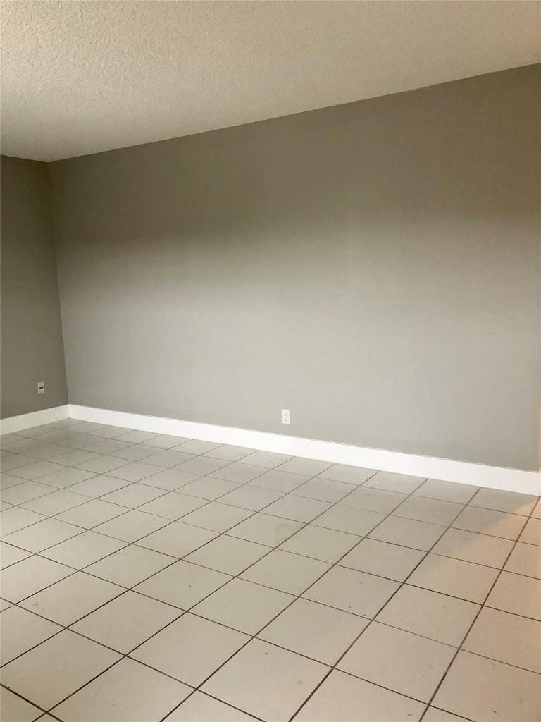 500 Ne 2nd Street - Photo 4