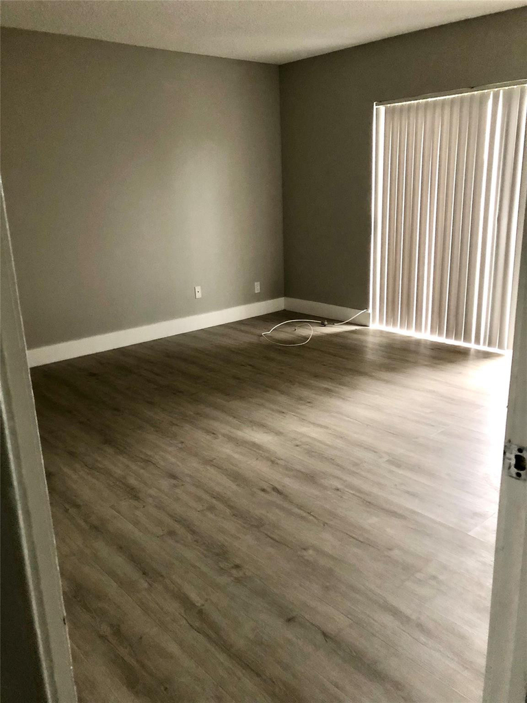 500 Ne 2nd Street - Photo 13