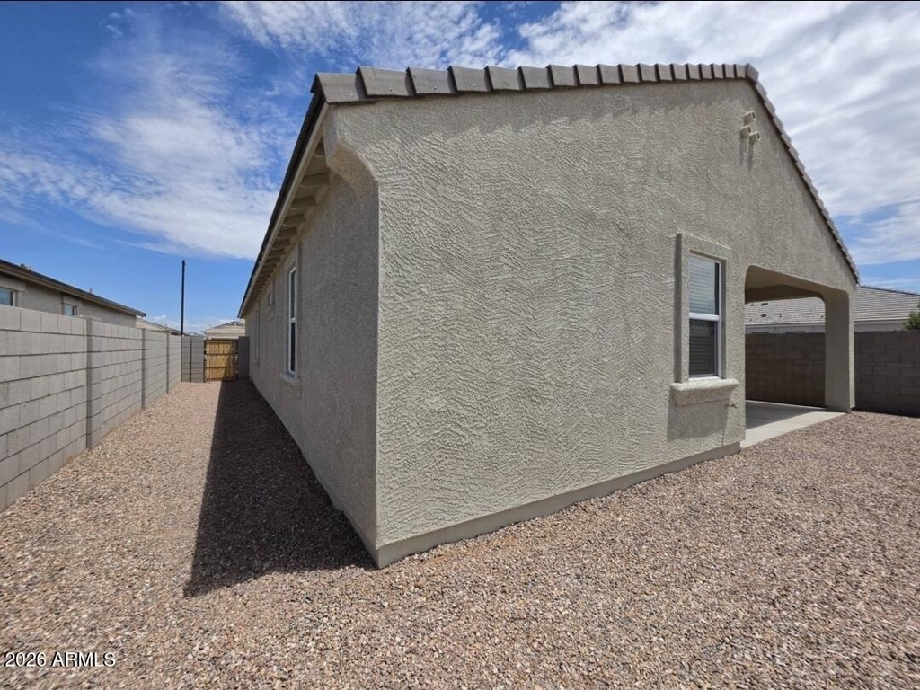 18399 W Buckskin Trail - Photo 49