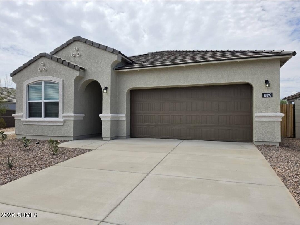 18399 W Buckskin Trail - Photo 0