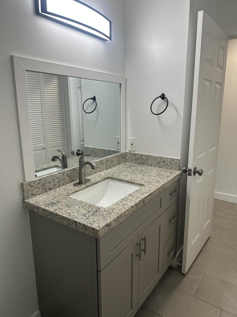 4786 Cambridge Street - Photo 9