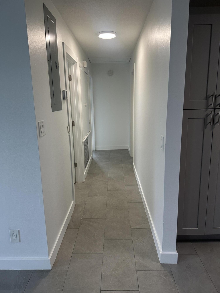4786 Cambridge Street - Photo 7