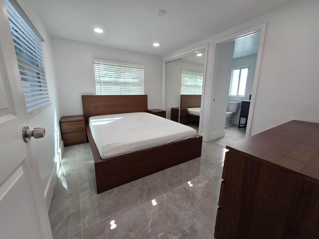 4648 Sw 24th Avenue - Photo 12