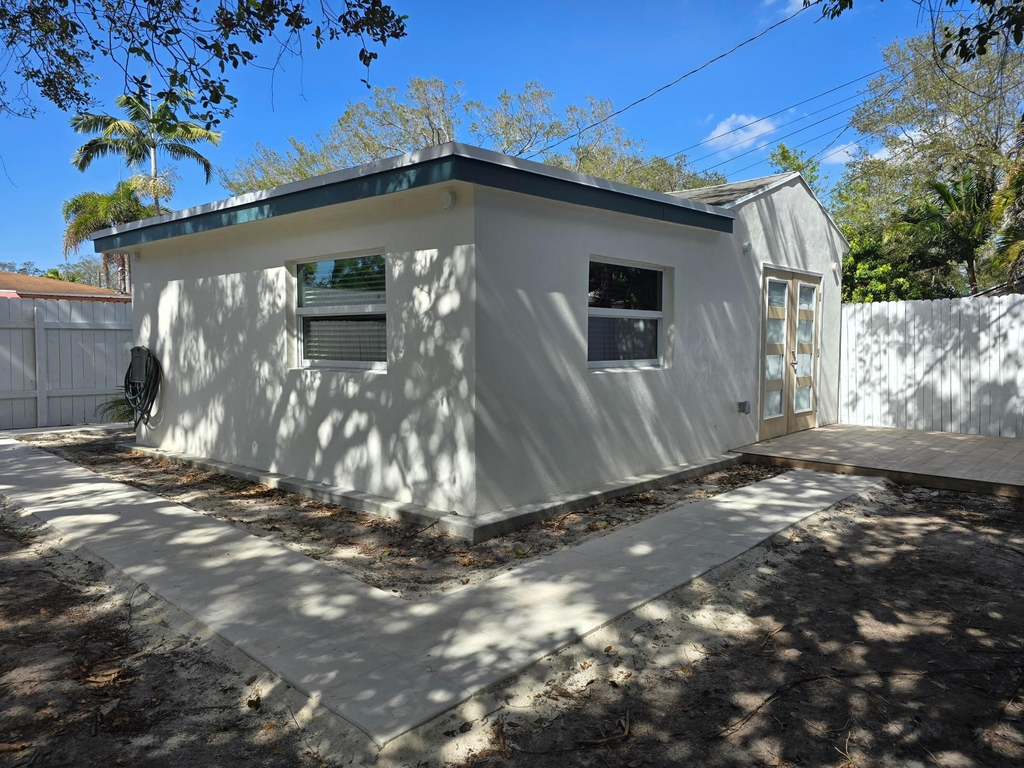4648 Sw 24th Avenue - Photo 9