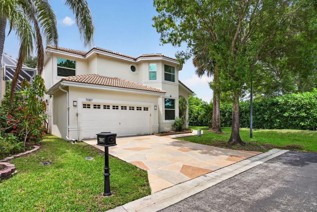 7087 Nw 78th Place - Photo 43