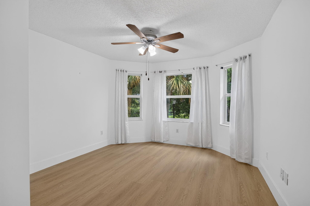 7087 Nw 78th Place - Photo 29