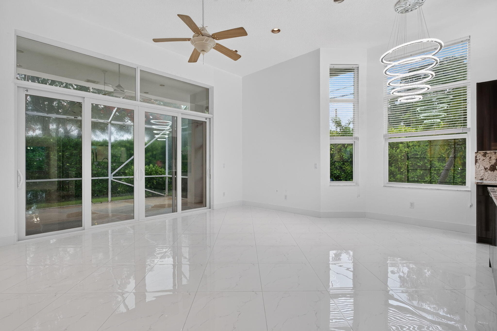 7087 Nw 78th Place - Photo 18