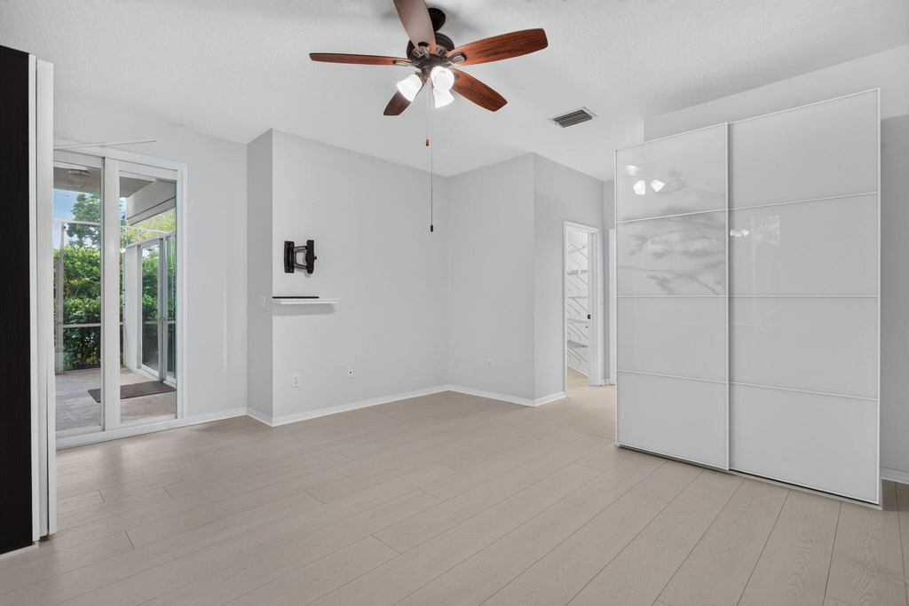 7087 Nw 78th Place - Photo 21
