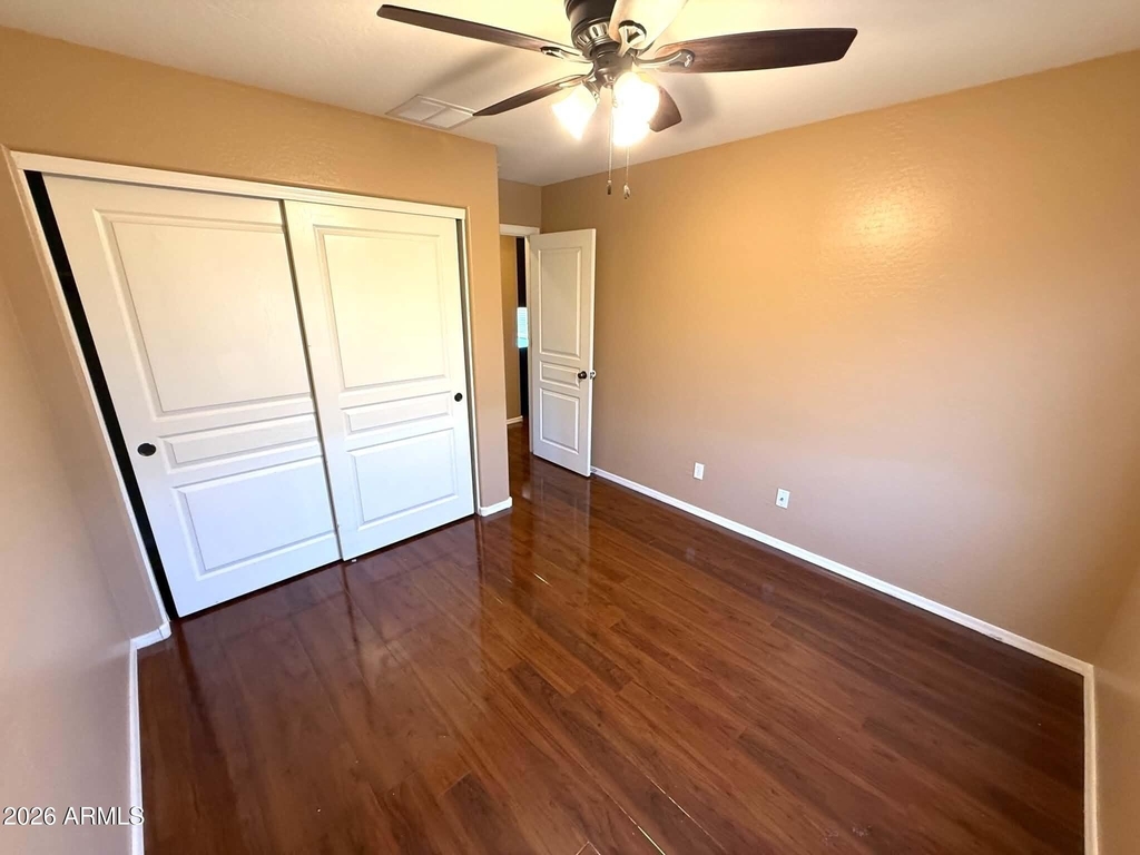 8821 S 40th Drive - Photo 14