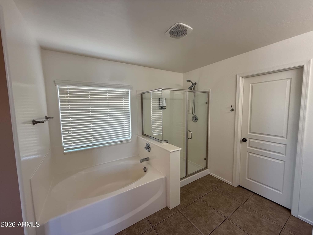 8821 S 40th Drive - Photo 11
