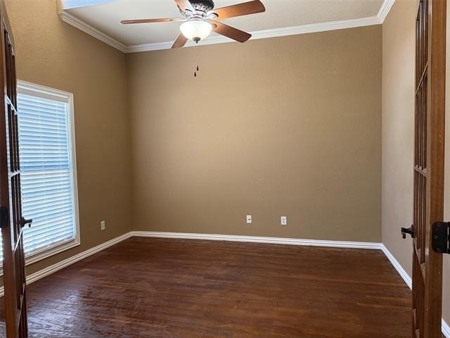 2207 Canterbury Drive - Photo 3