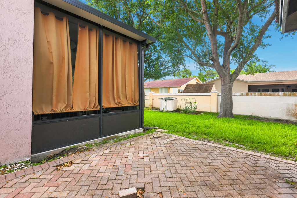 9312 Nw 54th Street - Photo 29