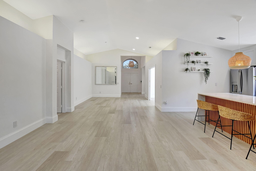 11287 Vivero Avenue - Photo 8