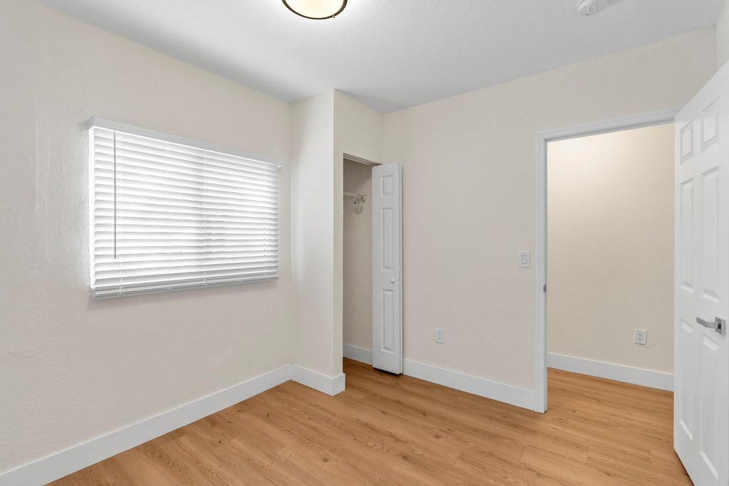 865 Se 12th Street - Photo 26