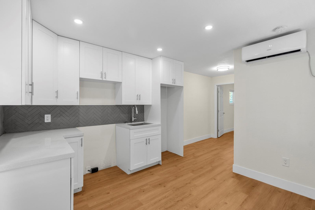 865 Se 12th Street - Photo 8