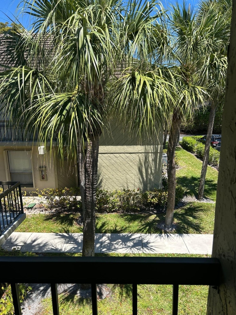 159 Nw 70th Street - Photo 19