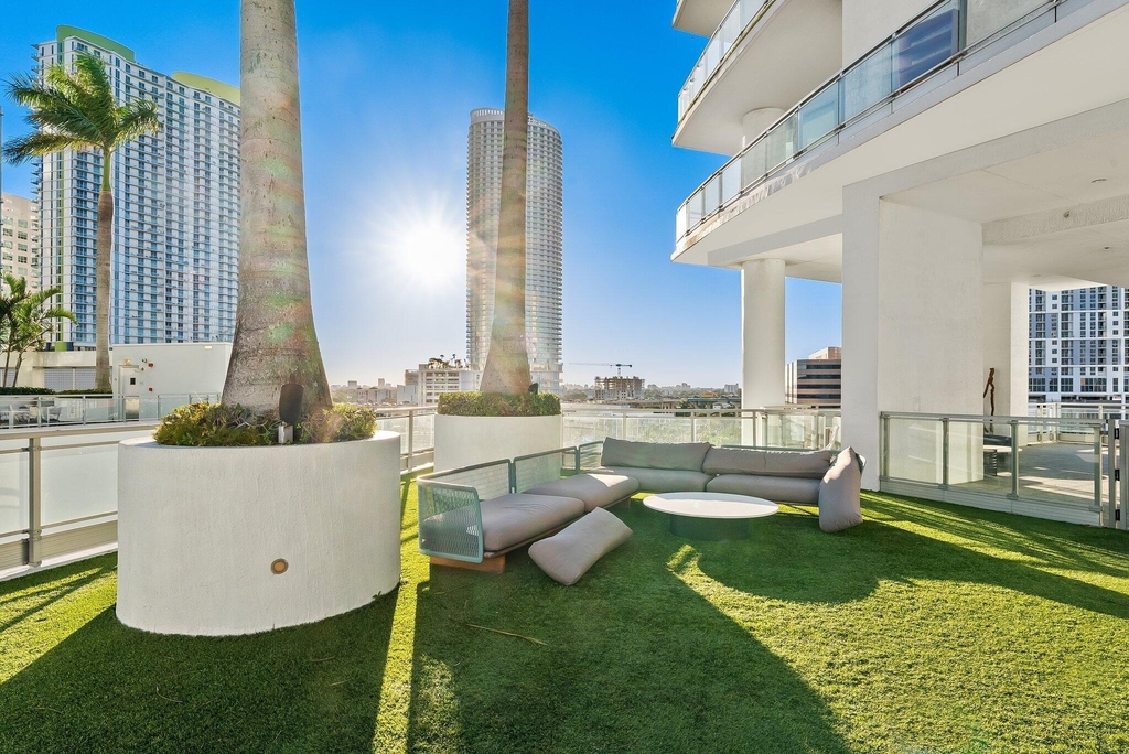 90 Sw 3rd Street - Photo 25