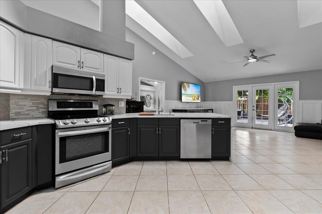 1560 Yachtman Place - Photo 6