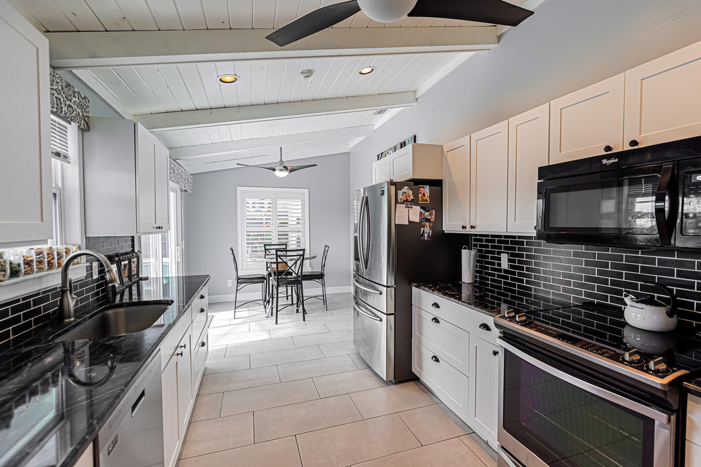 1282 Sw Bent Pine Cove - Photo 9