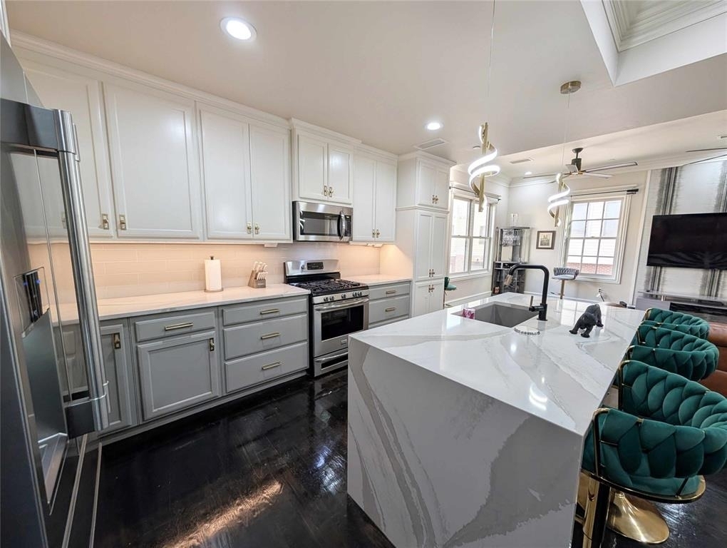 221 N Geary Avenue - Photo 7