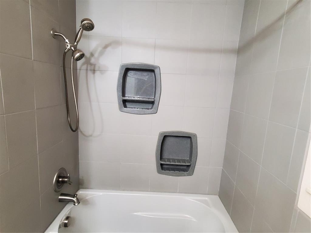 1716 Nw 174th Street - Photo 7