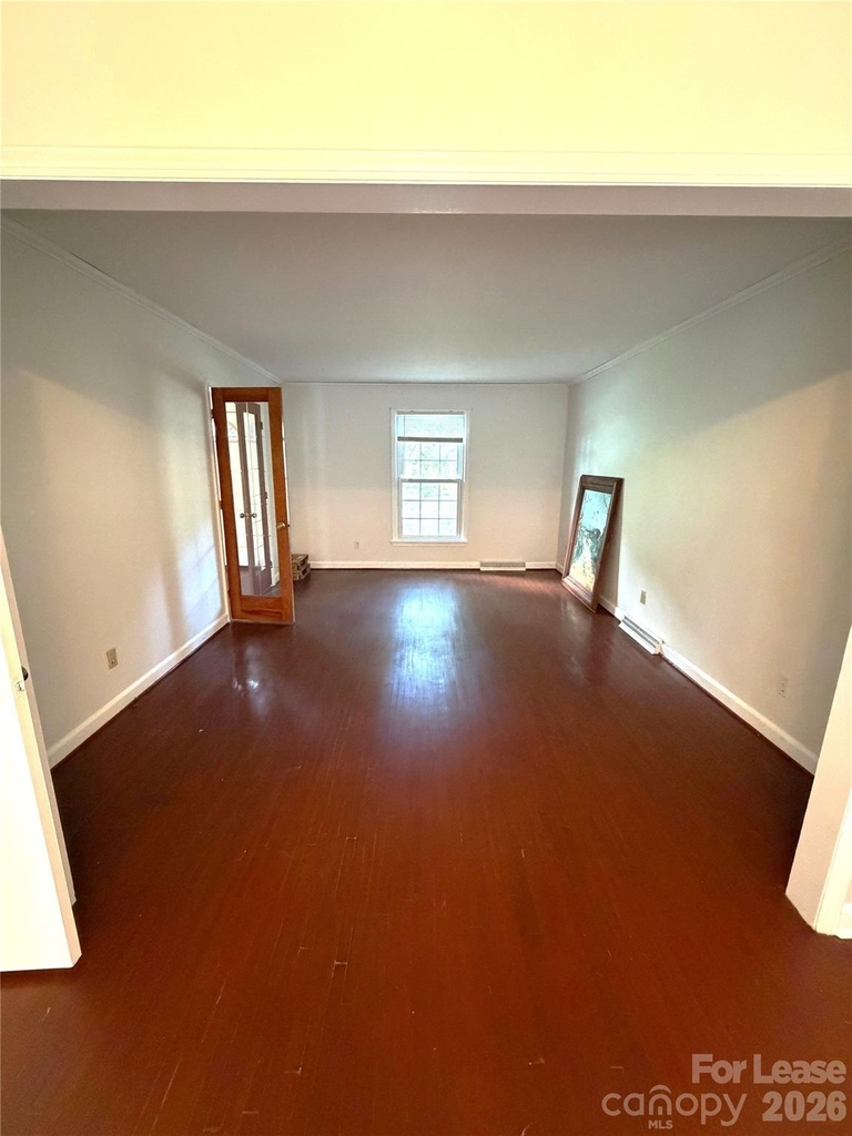 5016 Vescova Court - Photo 6