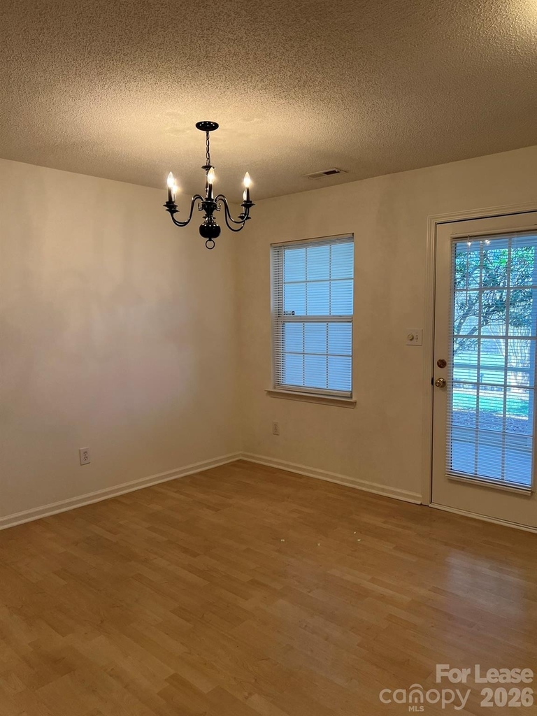 162 Springwood Lane - Photo 5