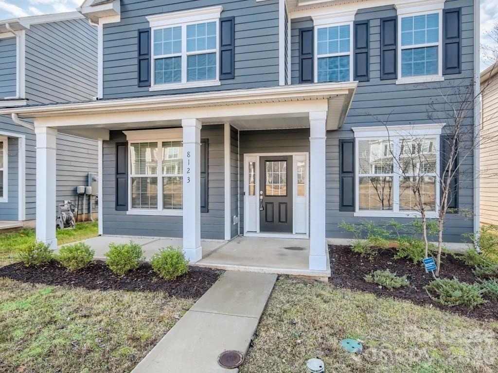 8123 Cornhill Avenue - Photo 2
