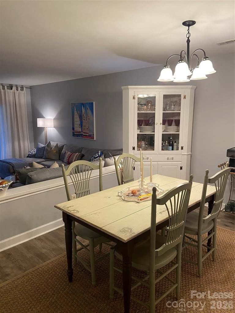 300 E Park Avenue - Photo 1