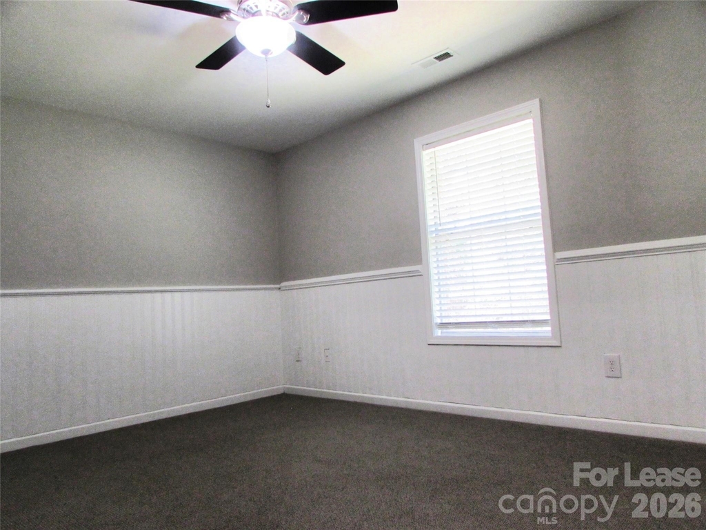 106 Yorkshire Drive - Photo 13