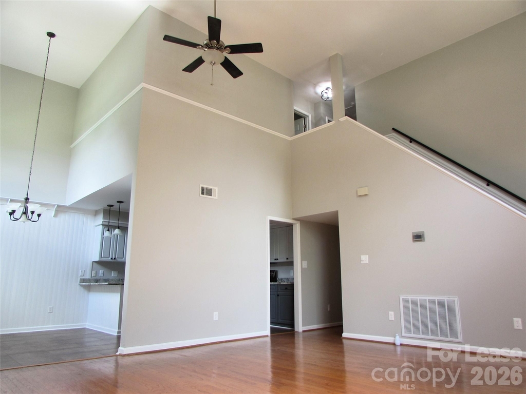 106 Yorkshire Drive - Photo 1