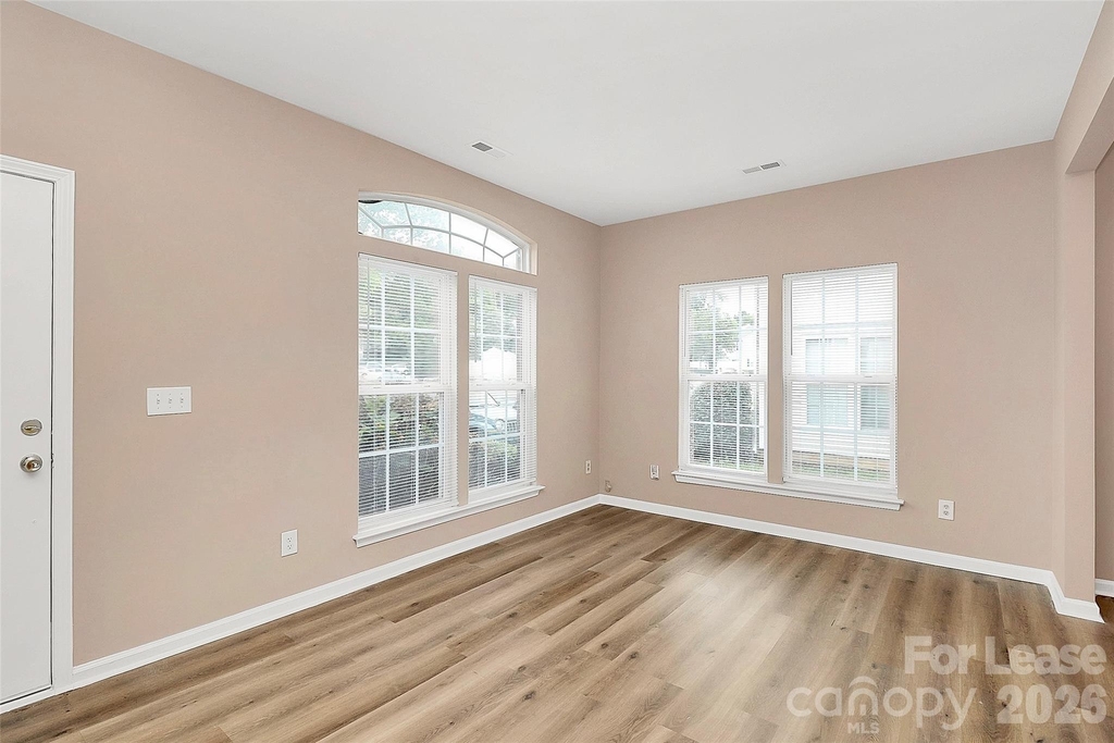 12260 Jessica Place - Photo 6