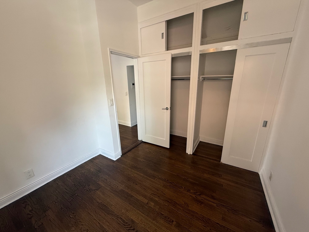 961 Lexington Avenue - Photo 8