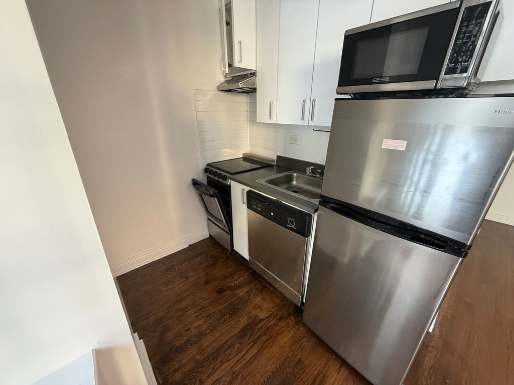 961 Lexington Avenue - Photo 6