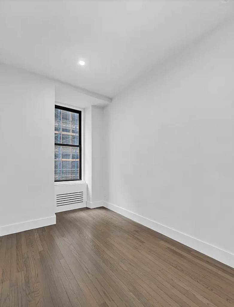 121 Madison Avenue - Photo 3