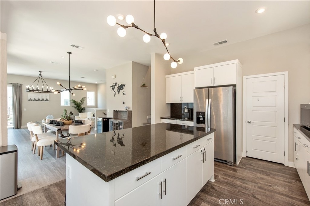 1426 S Urbana - Photo 4