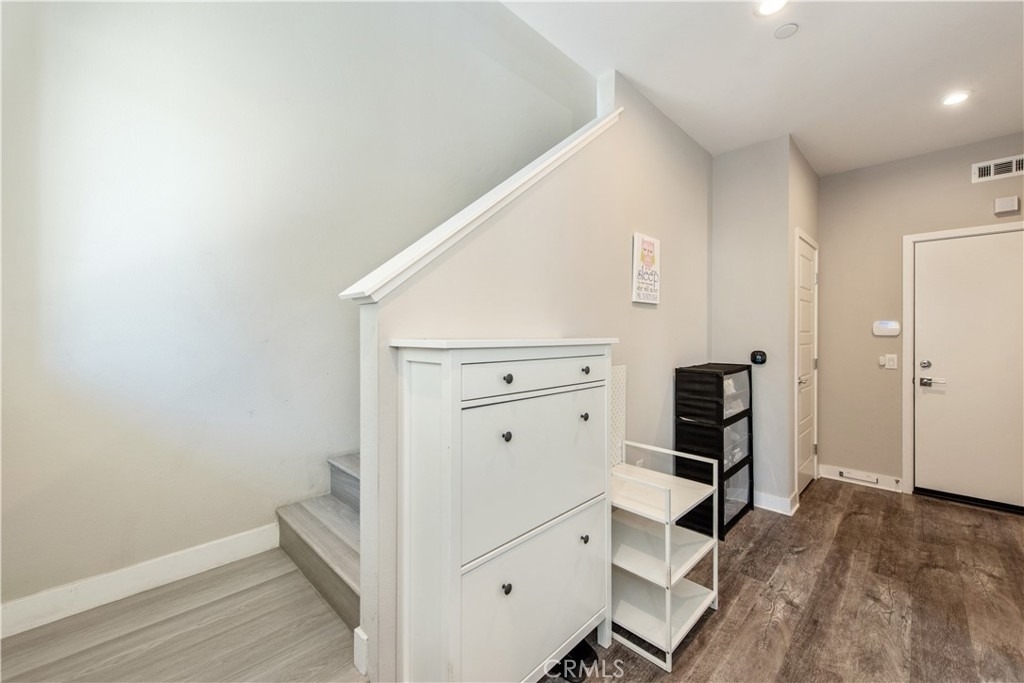 1426 S Urbana - Photo 7