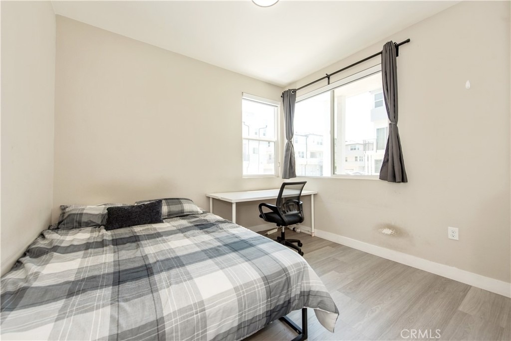 1426 S Urbana - Photo 9