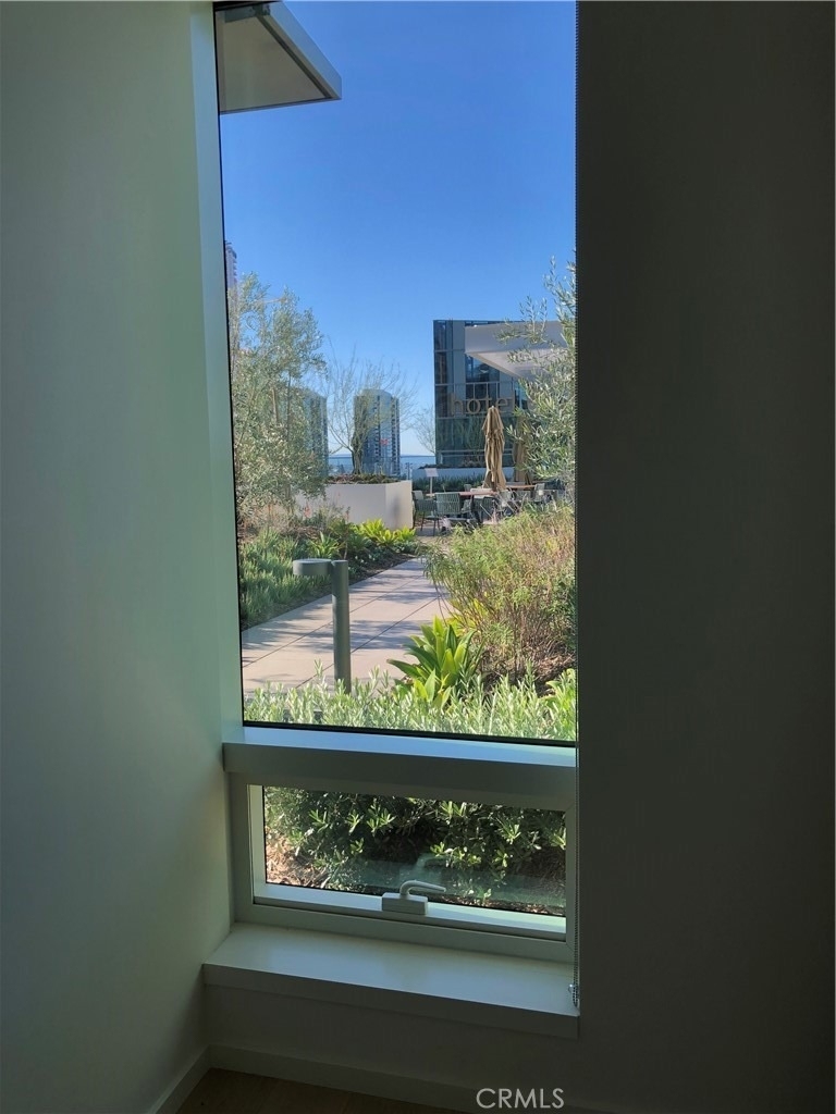 877 Francisco St - Photo 8