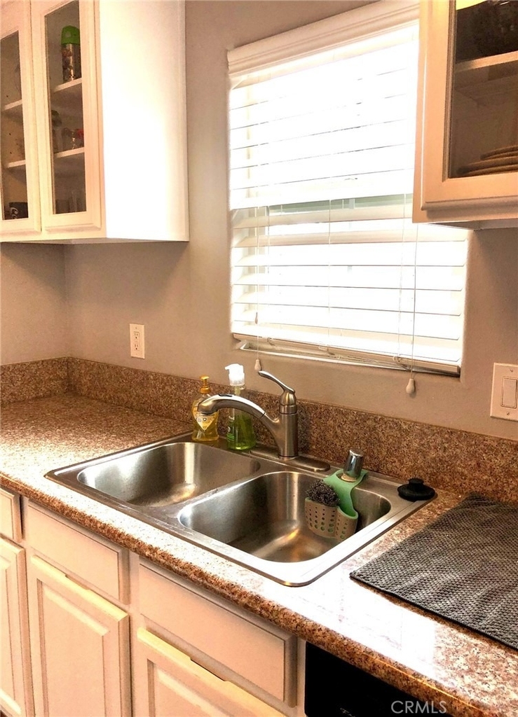 3711 Baldwin - Photo 6