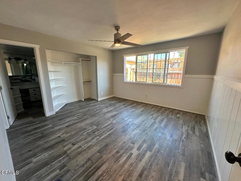 2810 Sherwin Avenue - Photo 3