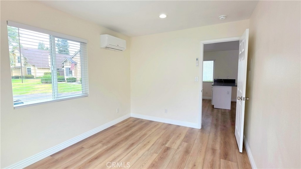 1016 Bennington - Photo 10