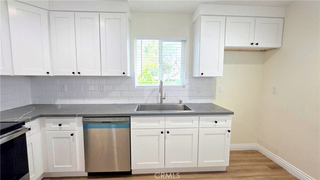 1016 Bennington - Photo 3