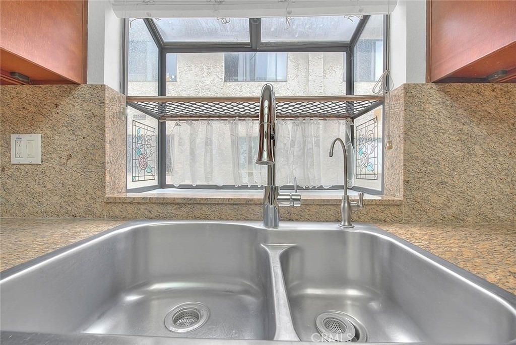 319 N Lincoln Apt A - Photo 9